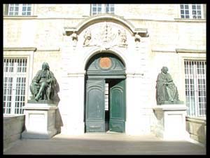 Entrée de la faculté de médecine